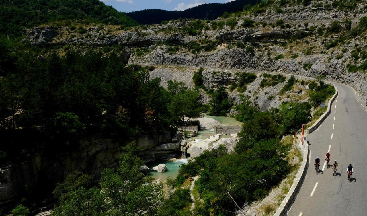 Salerans Serre Des Ormes - Cycling, Walking & Running Retreat מראה חיצוני תמונה